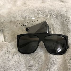 Quay Australia QUAYXDESI OTL II Sunnies